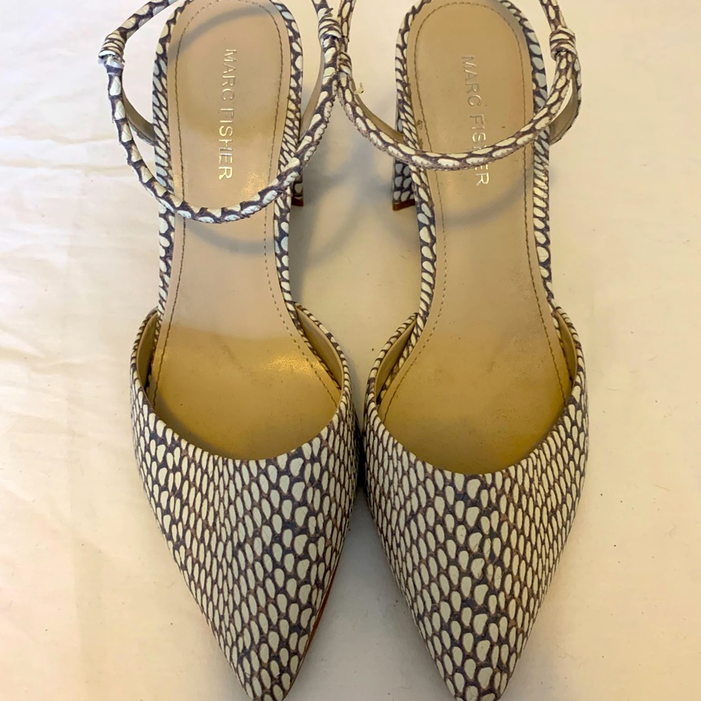 Marc Fisher Snake Print Chunky Heel. Woman’s size 6.5